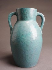 ROSEVILLE POTTERY CARNELIAN GL
