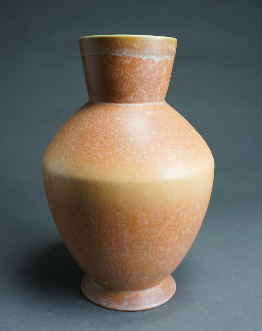 ROSEVILLE POTTERY CARNELIAN