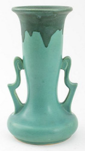 ROSEVILLE POTTERY CARNELIAN I