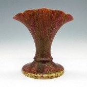 ROSEVILLE POTTERY FAN VASE, CA