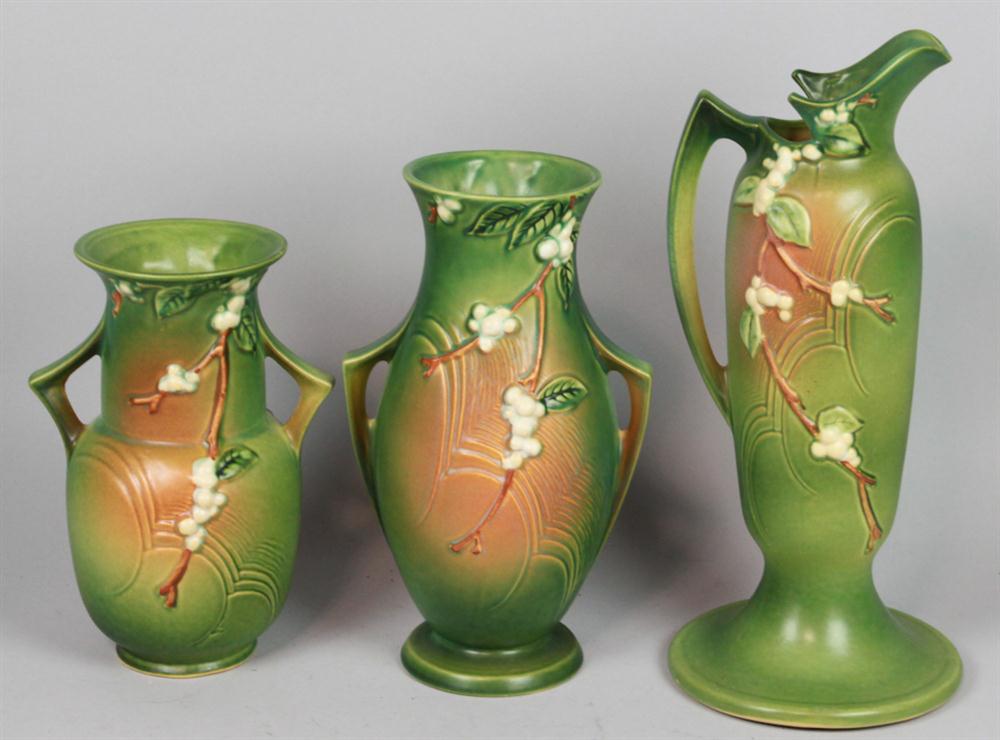 ROSEVILLE POTTERY GREEN SNOWBERRY