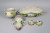 ROSEVILLE POTTERY GREY GARDENI