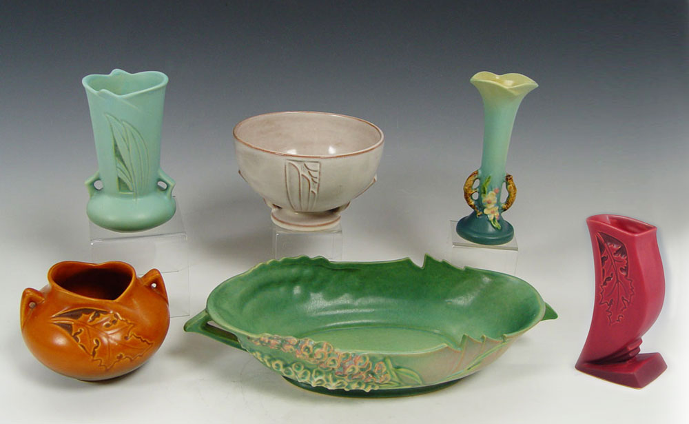 ROSEVILLE POTTERY GROUP: 6 pieces
