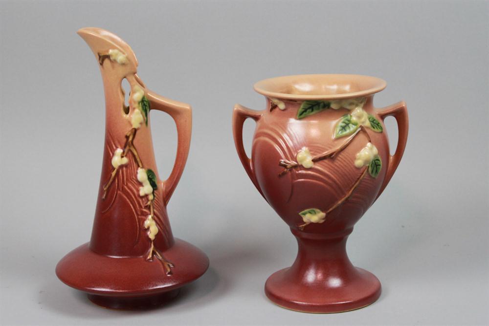 ROSEVILLE POTTERY PINK SNOWBERRY