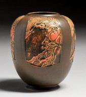 ROSEVILLE POTTERY ROSECRAFT PA