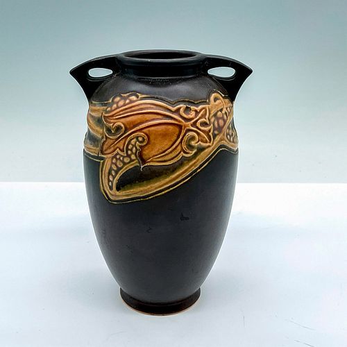 ROSEVILLE POTTERY VASE, ROSECRAFT