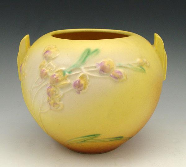 ROSEVILLE POTTERY YELLOW IXIA VASE: