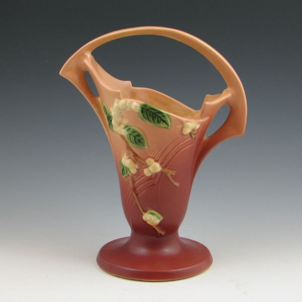 Roseville Snowberry basket in