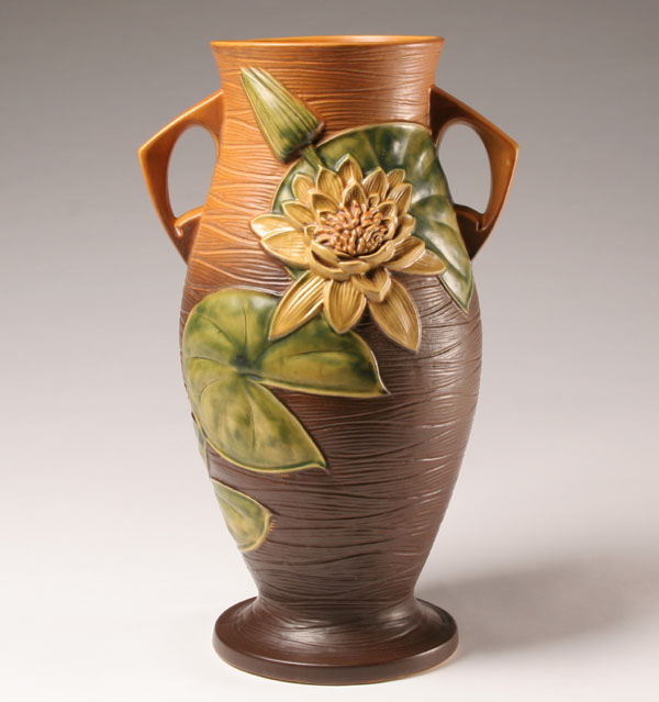 Roseville two handled water lily