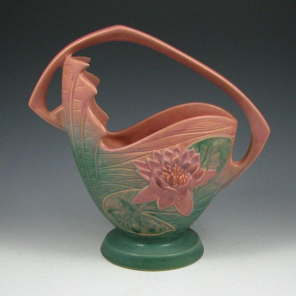 Roseville Water Lily basket in pink