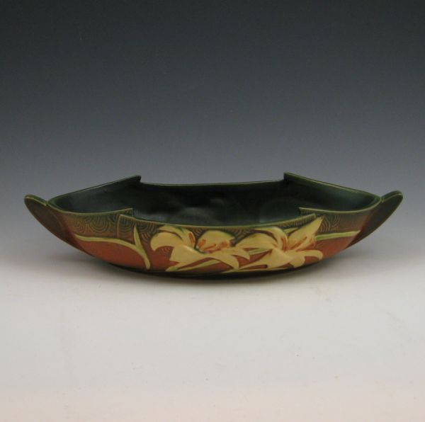 Roseville Zephyr Lily bowl in brown