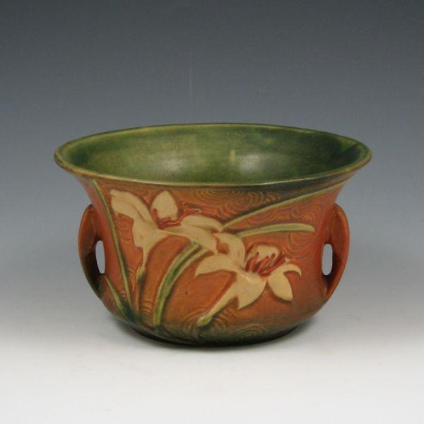 Roseville Zephyr Lily bowl in green