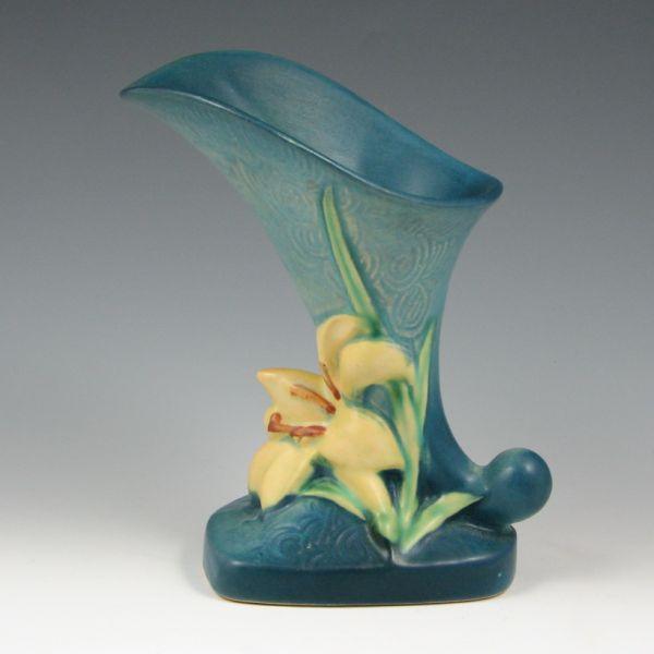 Roseville Zephyr Lily cornucopia in
