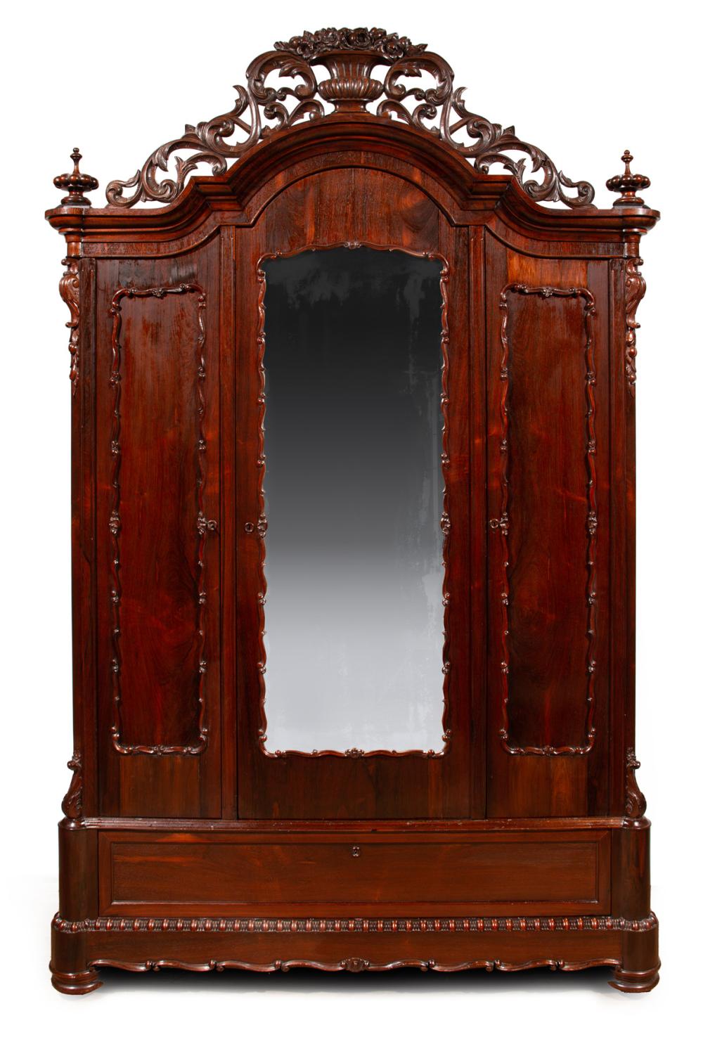 ROSEWOOD, GRAINED TRIPLE-DOOR