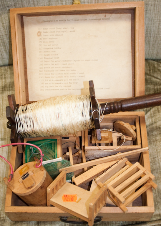 Rosewood kite spindle and a