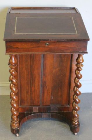 Rosewood Leathertop Davenport
