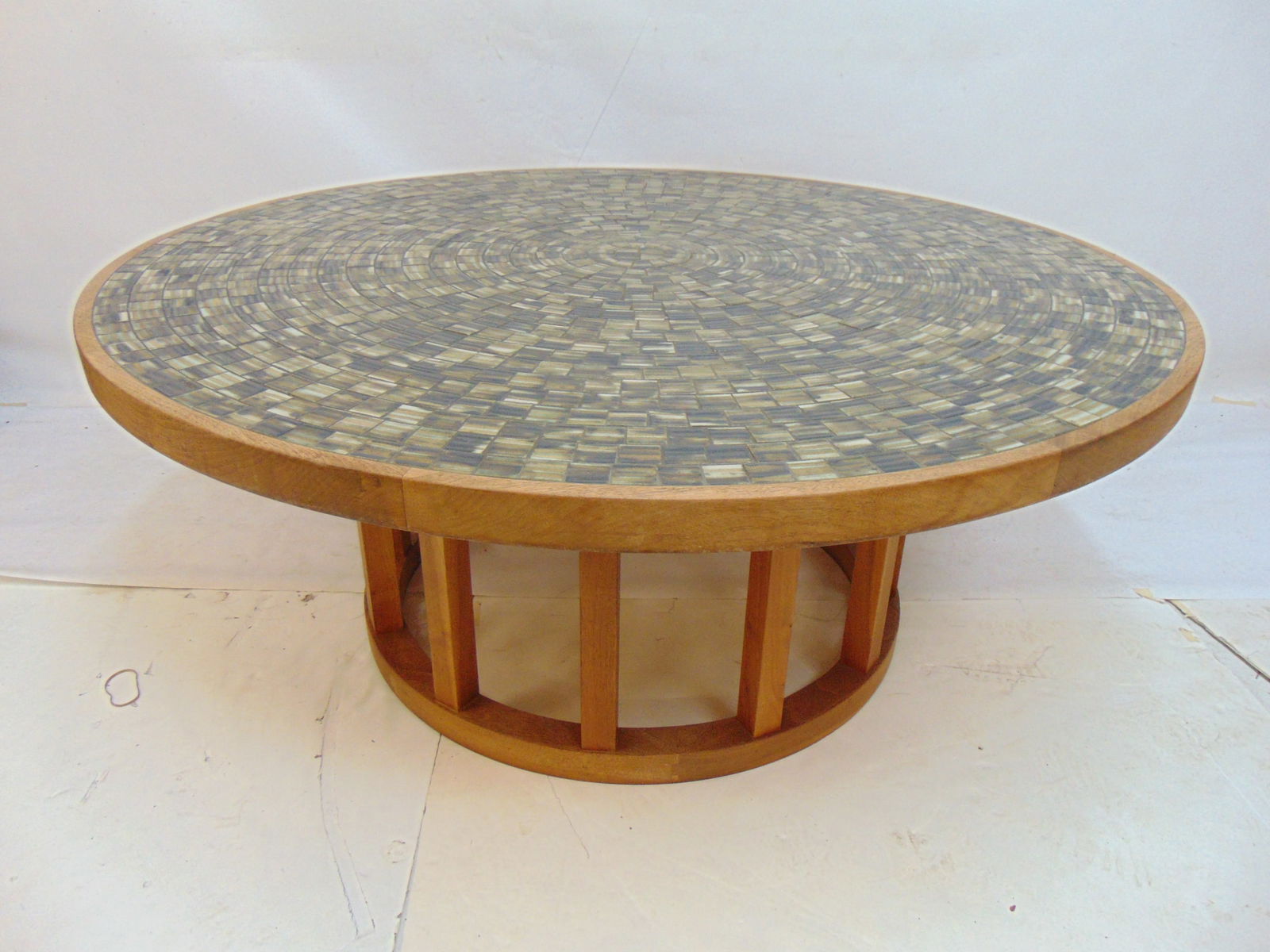 ROUND MOSAIC TILE TOP TEAK BASE