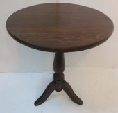 ROUND OAK TILT TOP PEDESTAL BA