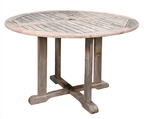 ROUND OUTDOOR TEAK DINING