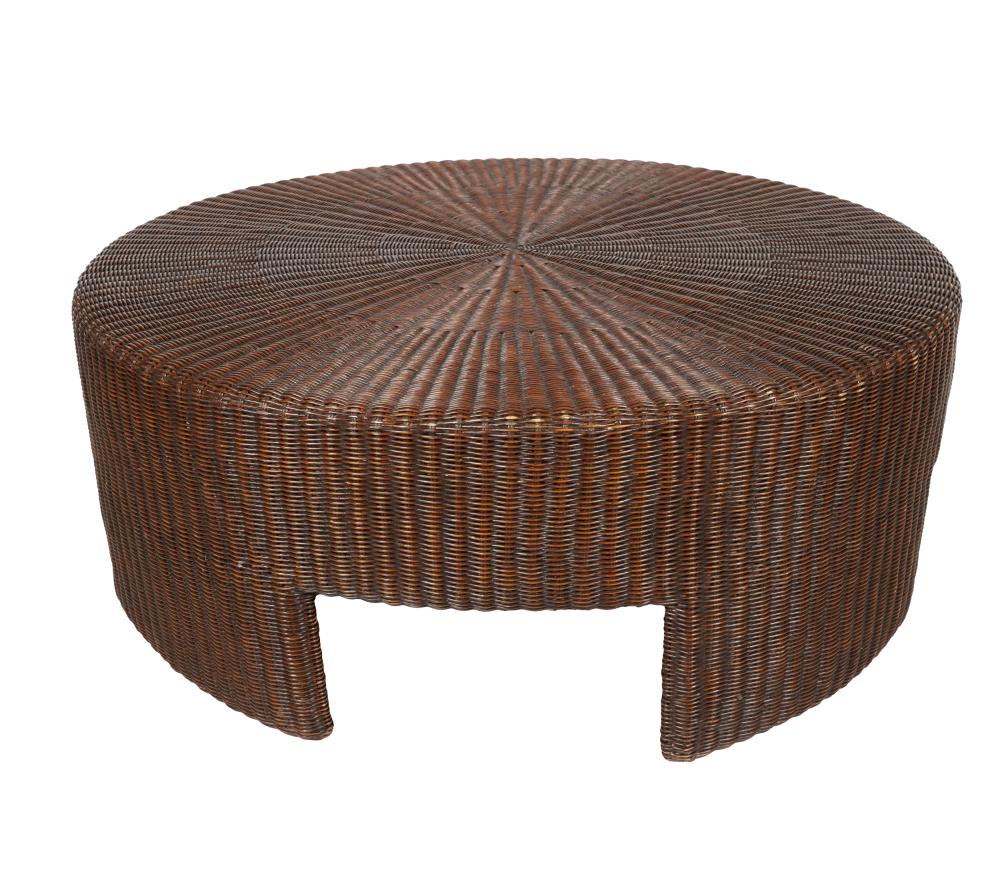 ROUND PAINTED WICKER COFFEE