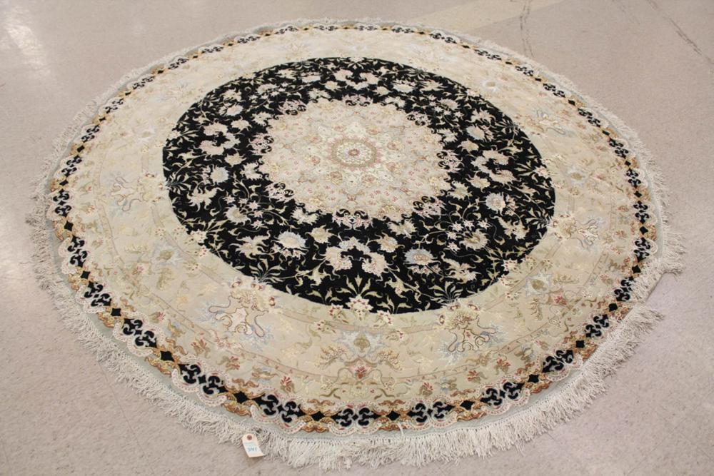 ROUND PERSIAN TABRIZ WOOL AND