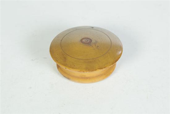 ROUND TREEN BOX.  Mid 19th century