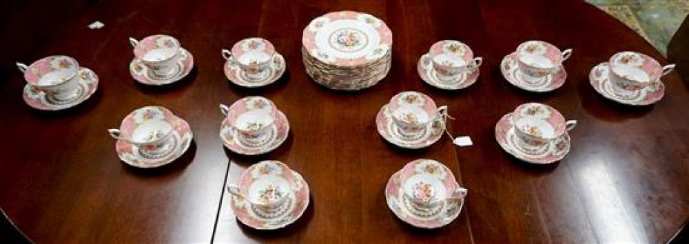 ROYAL ALBERT 'LADY CARLYLE' PATTERN
