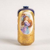 ROYAL BAYREUTH DECORATIVE VASE