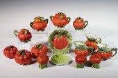 ROYAL BAYREUTH TOMATO TABLEWAR