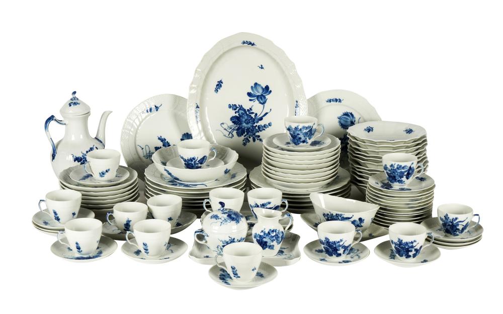 ROYAL COPENHAGEN BLUE & WHITE