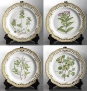 ROYAL COPENHAGEN "FLORA DANICA