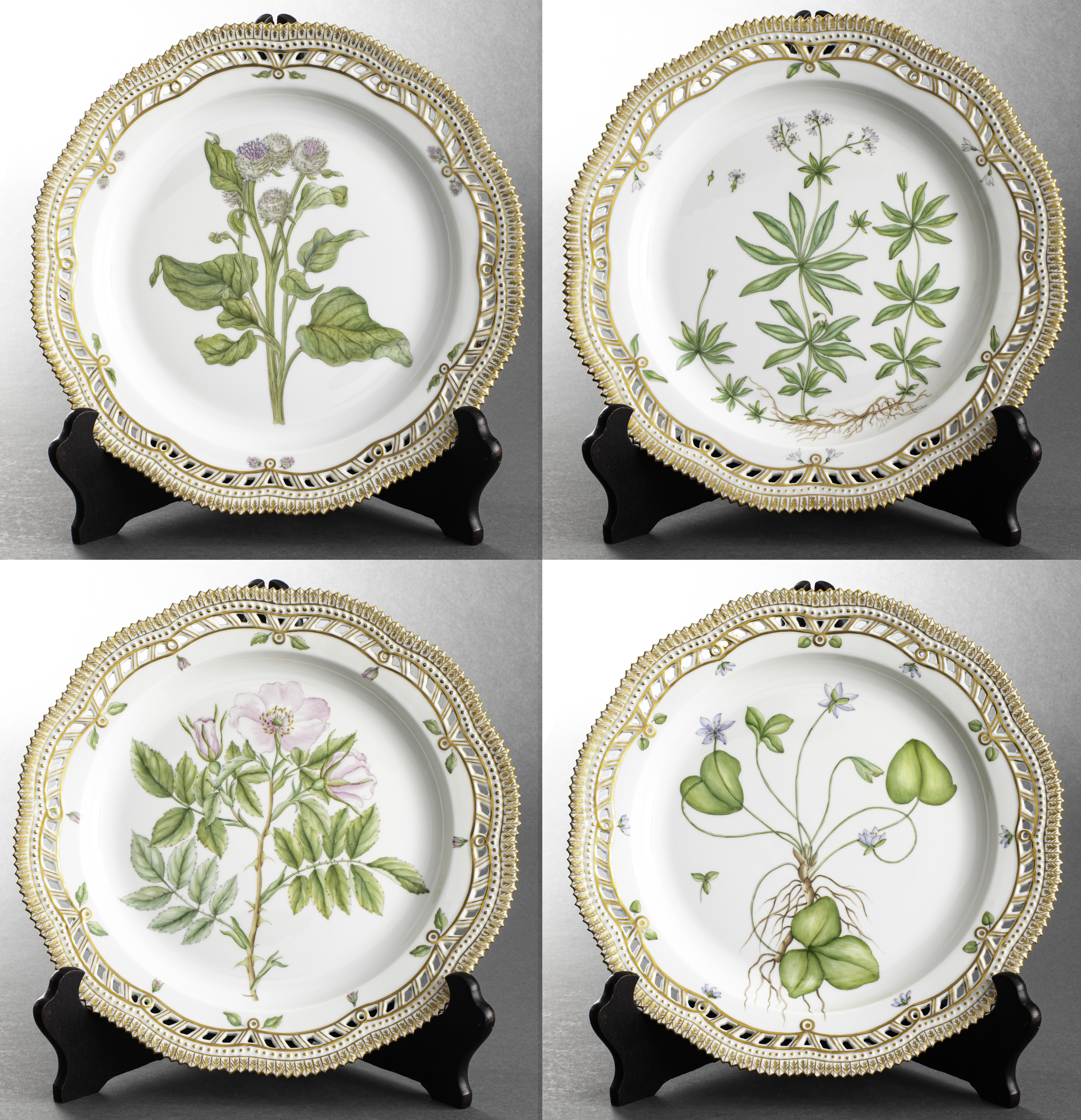 ROYAL COPENHAGEN "FLORA DANICA"
