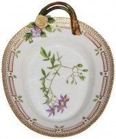ROYAL COPENHAGEN 'FLORA DANICA