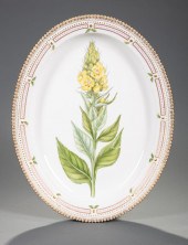 ROYAL COPENHAGEN "FLORA DANICA