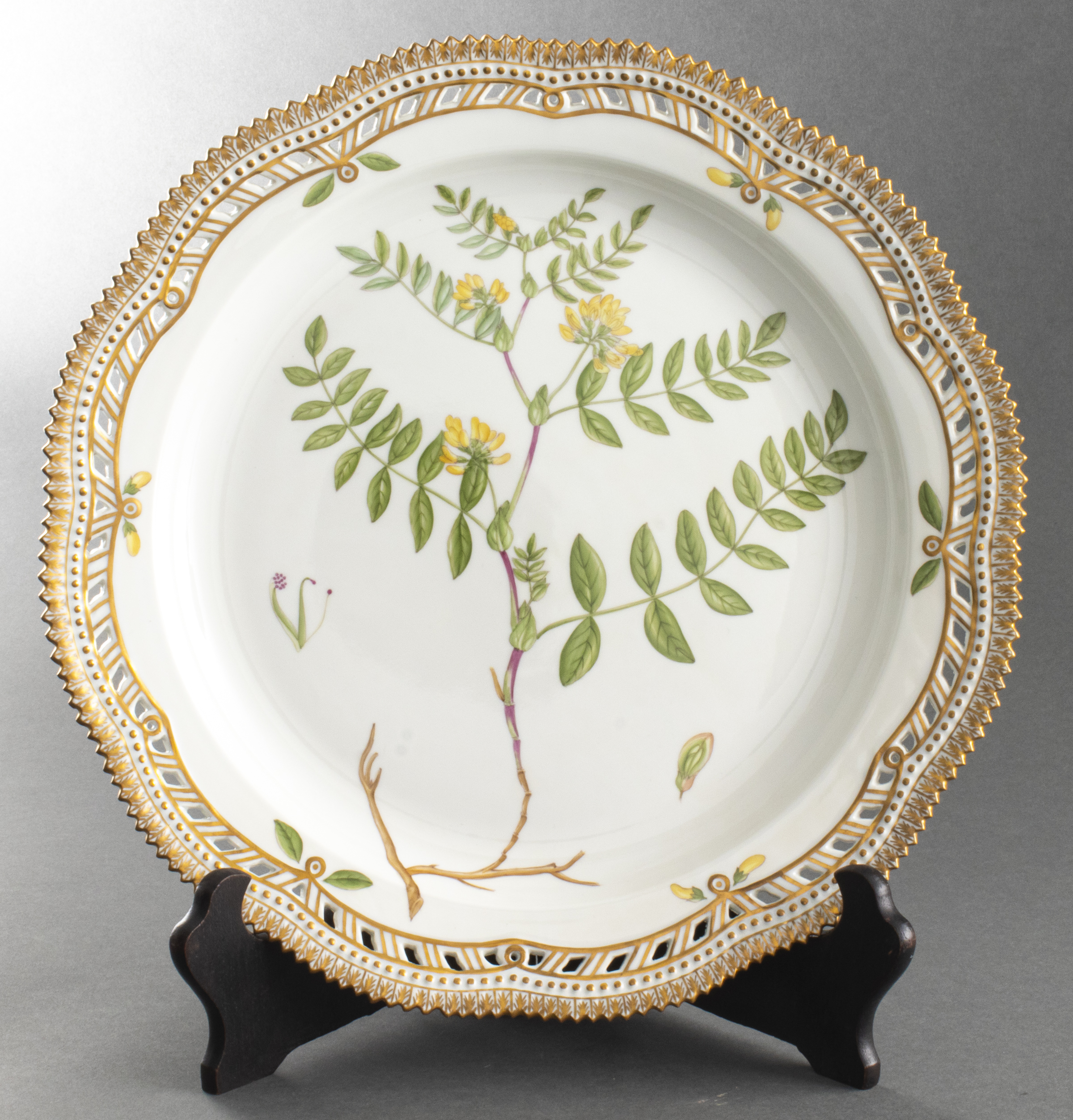ROYAL COPENHAGEN "FLORA DANICA"