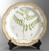 ROYAL COPENHAGEN "FLORA DANICA