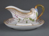 ROYAL COPENHAGEN "FLORA DANICA
