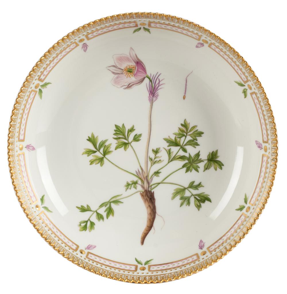 ROYAL COPENHAGEN "FLORA DANICA"