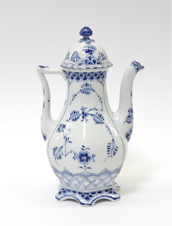 ROYAL COPENHAGEN LACE PATTERN