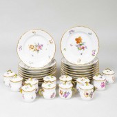 ROYAL COPENHAGEN PORCELAIN DES