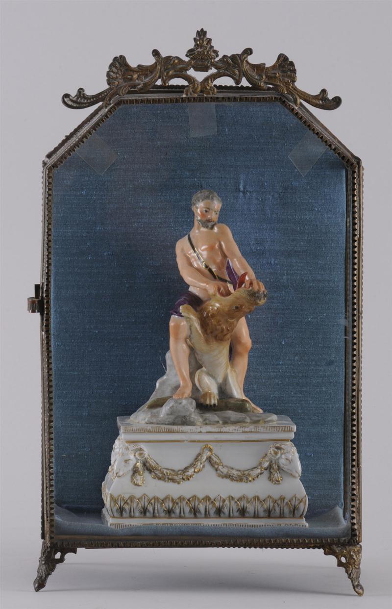 ROYAL COPENHAGEN PORCELAIN GROUP: