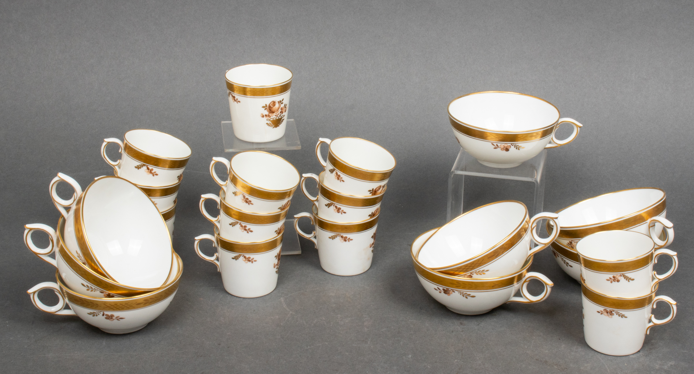 ROYAL COPENHAGEN TEA & DEMITASSE