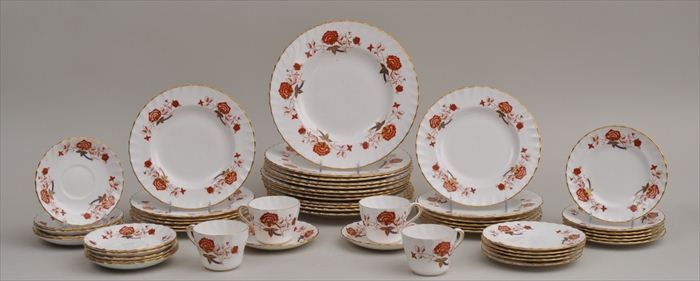 ROYAL CROWN DERBY CHINA DINNER