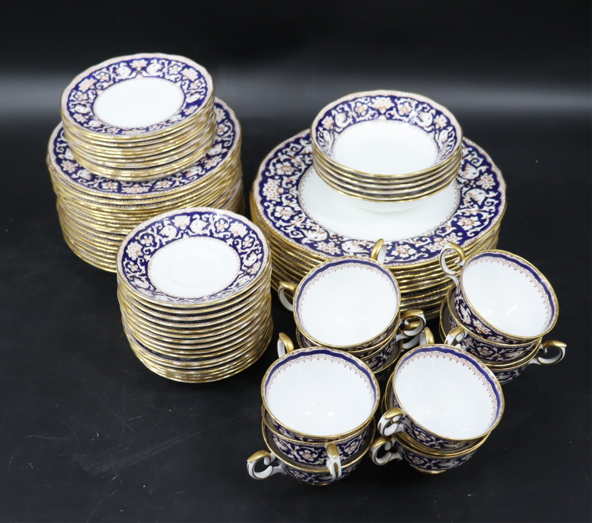 ROYAL CROWN DERBY ELLSMERE