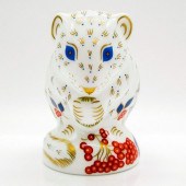 ROYAL CROWN DERBY FIGURAL PAPE
