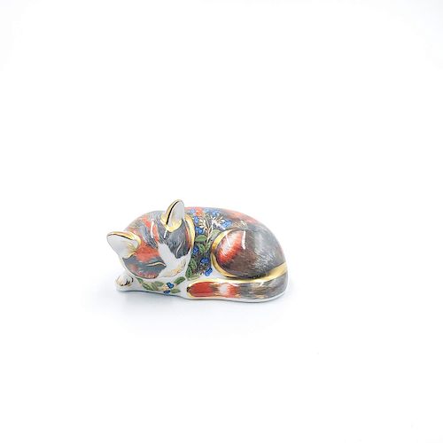 ROYAL CROWN DERBY FIGURINE,