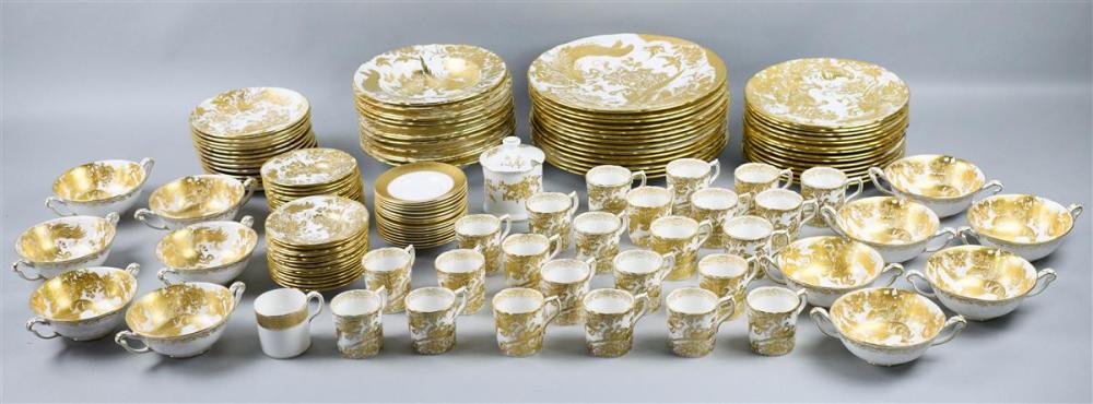 ROYAL CROWN DERBY 'GOLD AVES'