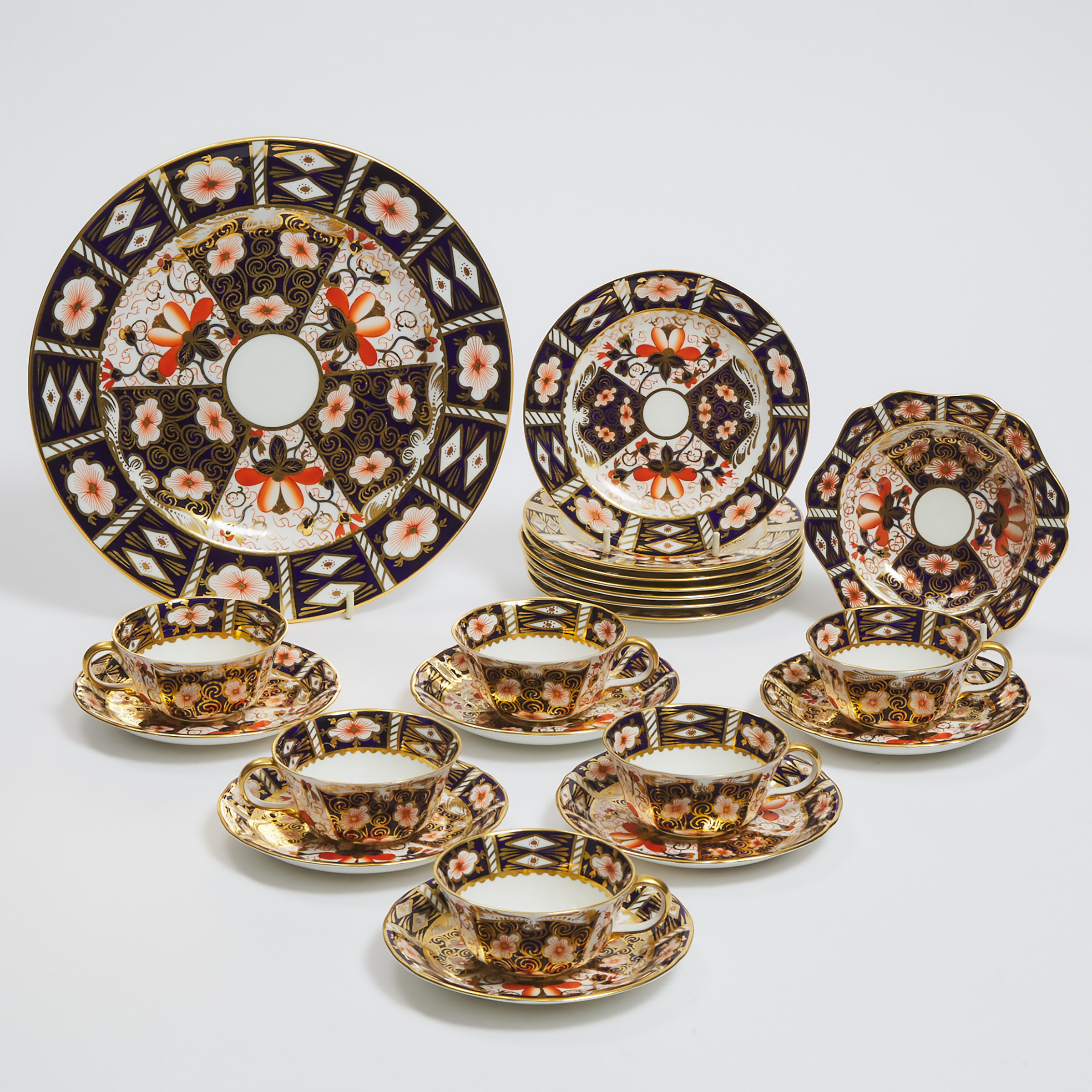 Royal Crown Derby 'Imari' (2451)