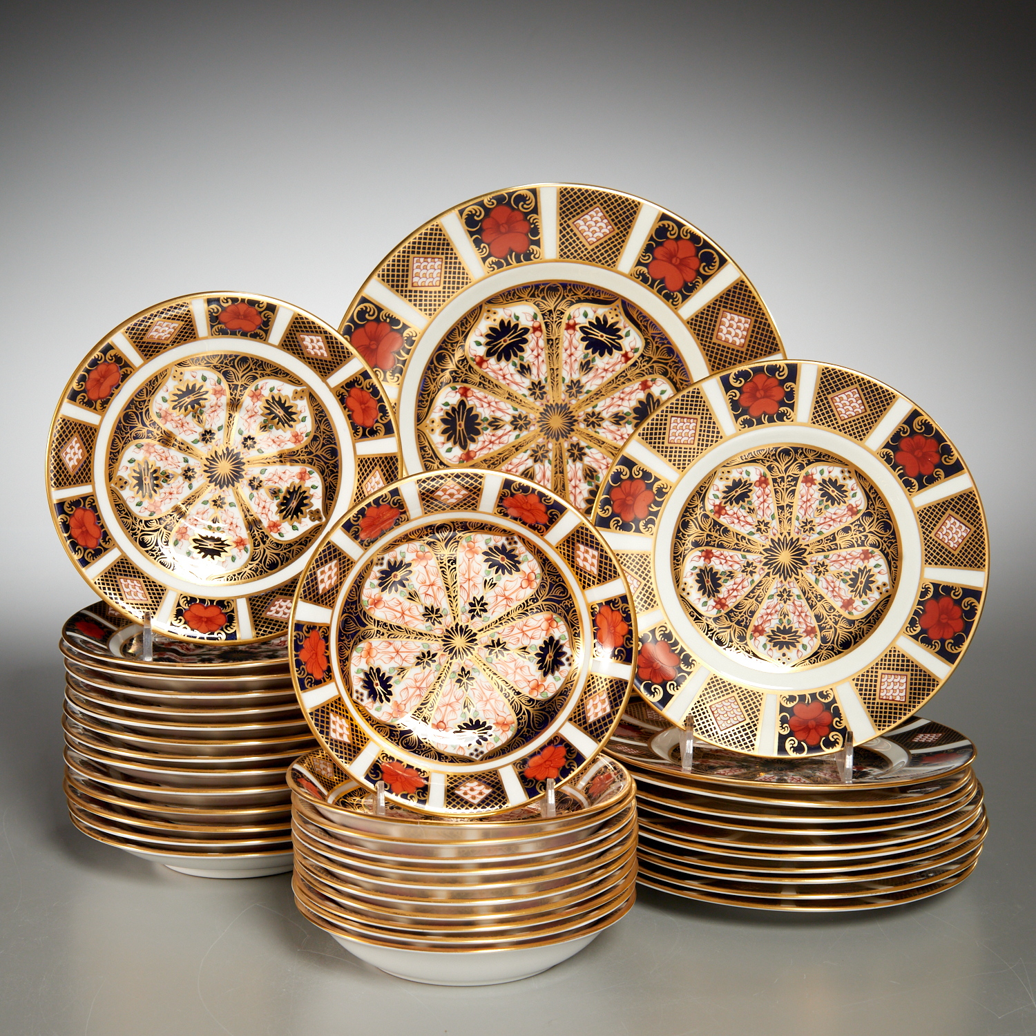 ROYAL CROWN DERBY 'OLD IMARI'