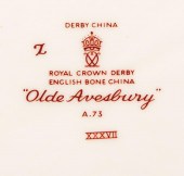 ROYAL CROWN DERBY "OLDE AVESBU